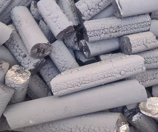 標(biāo)題：多晶硅小棒料
瀏覽次數(shù)：298
發(fā)表時(shí)間：2025-05-28